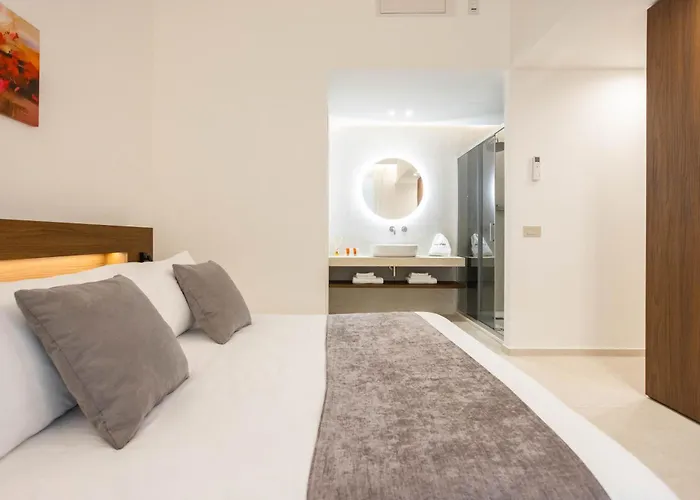 Nora'S Suites